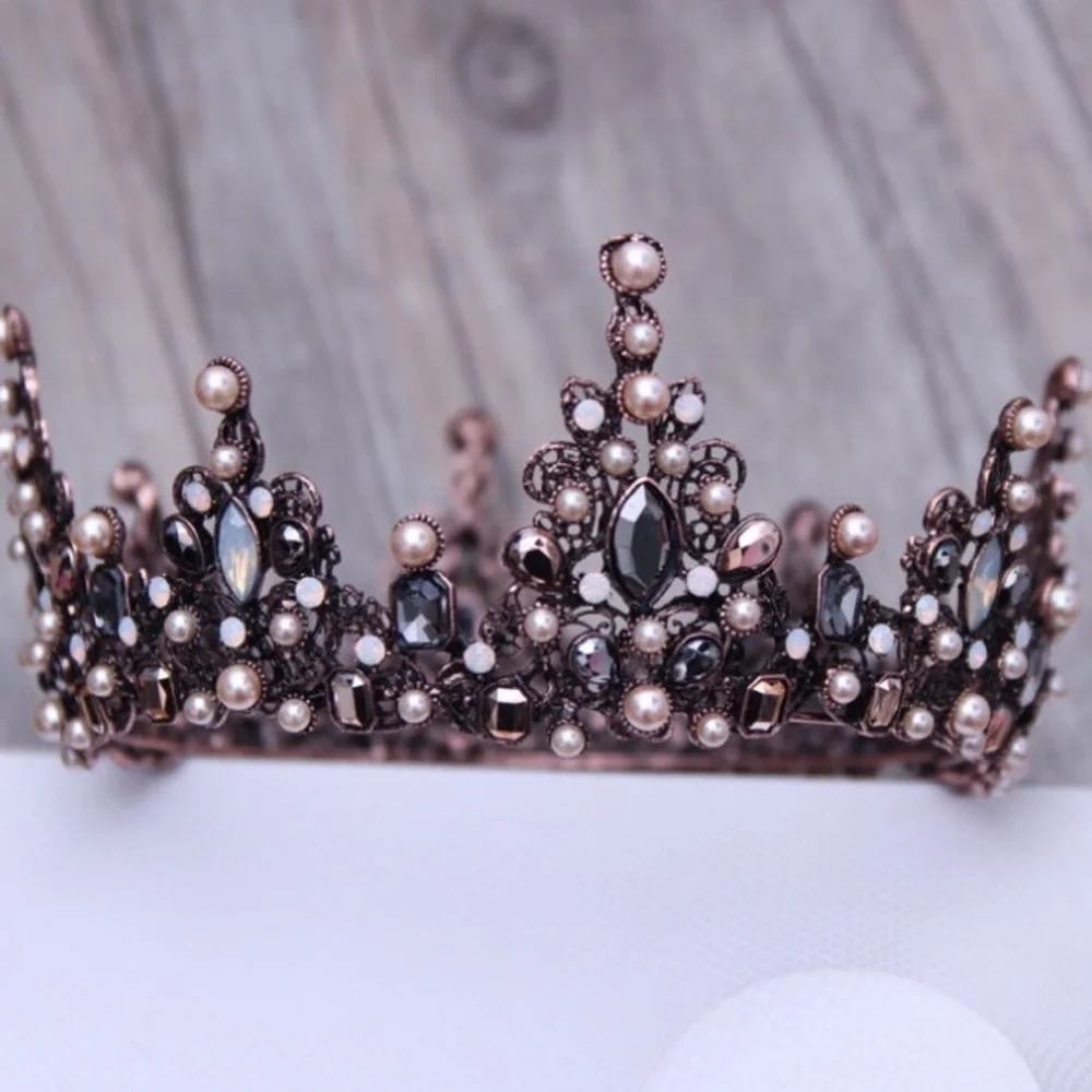 🎉 Host Pick Crown Champagne Pearls/Smoky Crystals